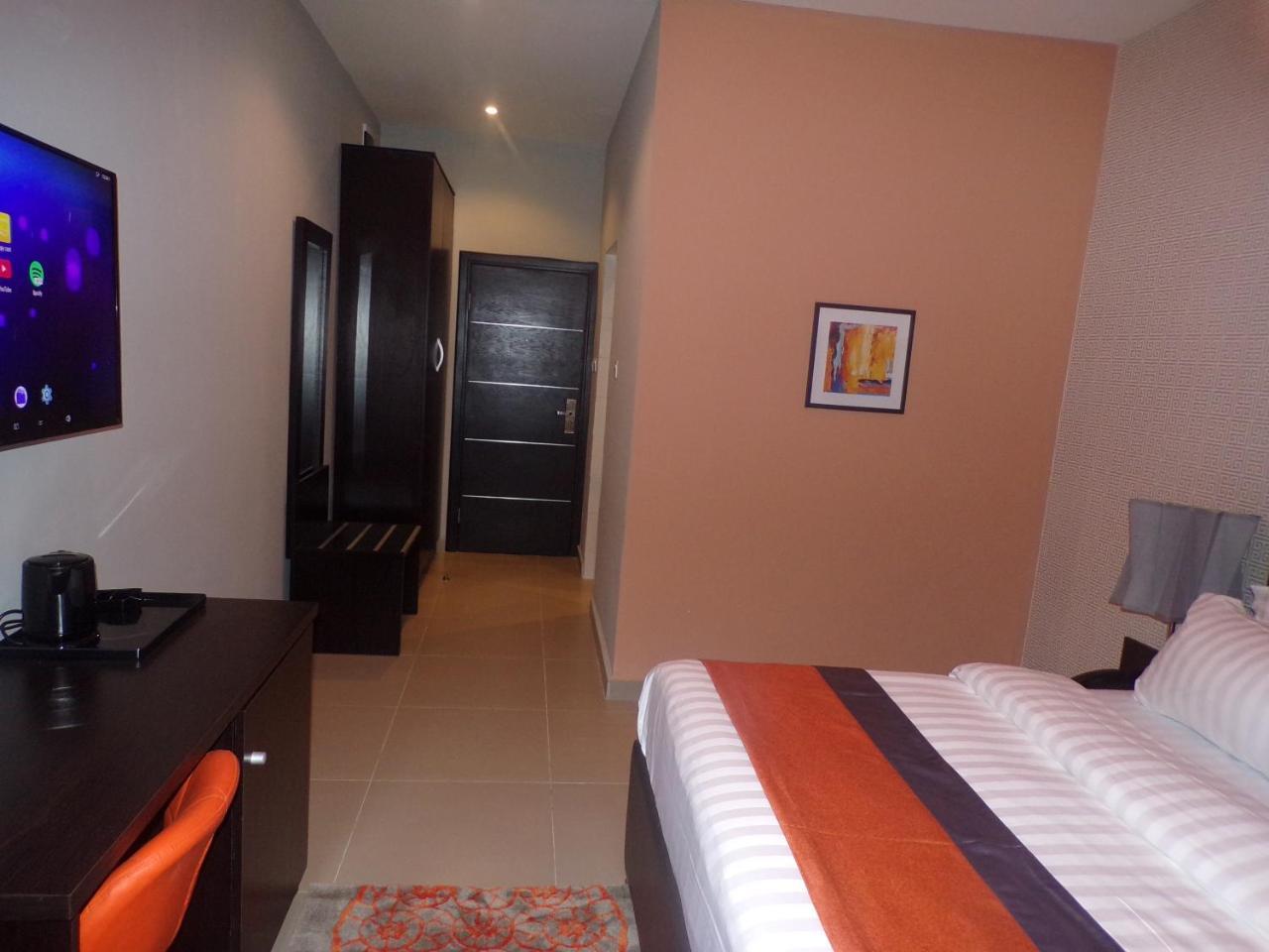 The Mayhill Lekki Exterior photo